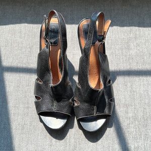 Black Leather Clark strap size 7 heels